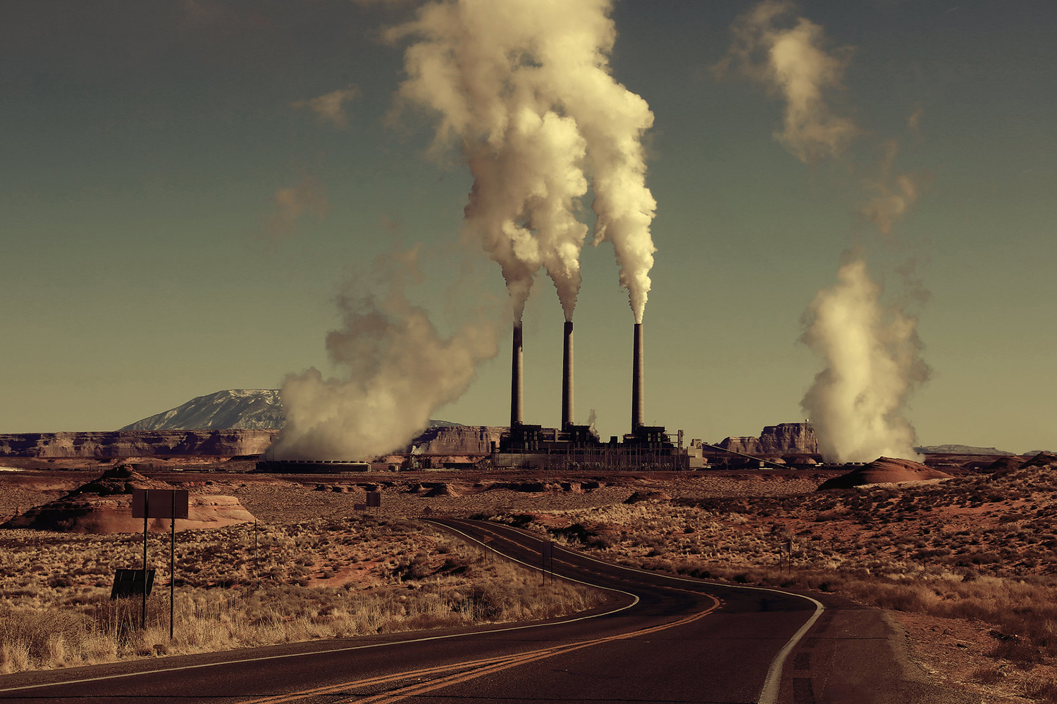 Tracking power plant emissions in real time Stanford News