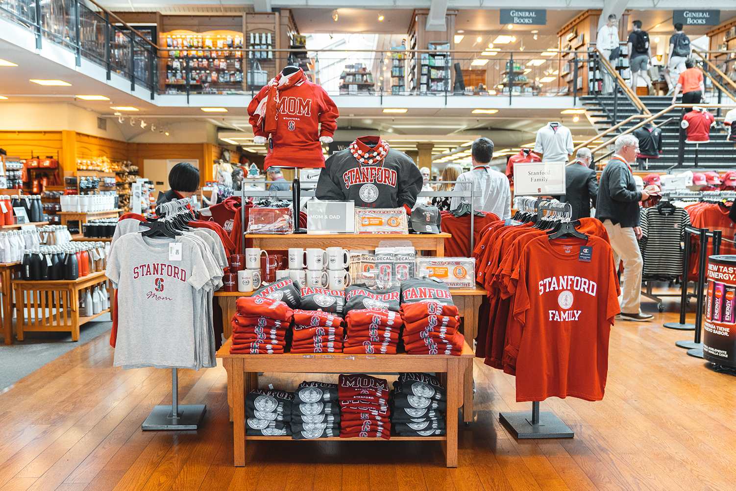 Stanford offers sunshine during Family Weekend 2020 Stanford News